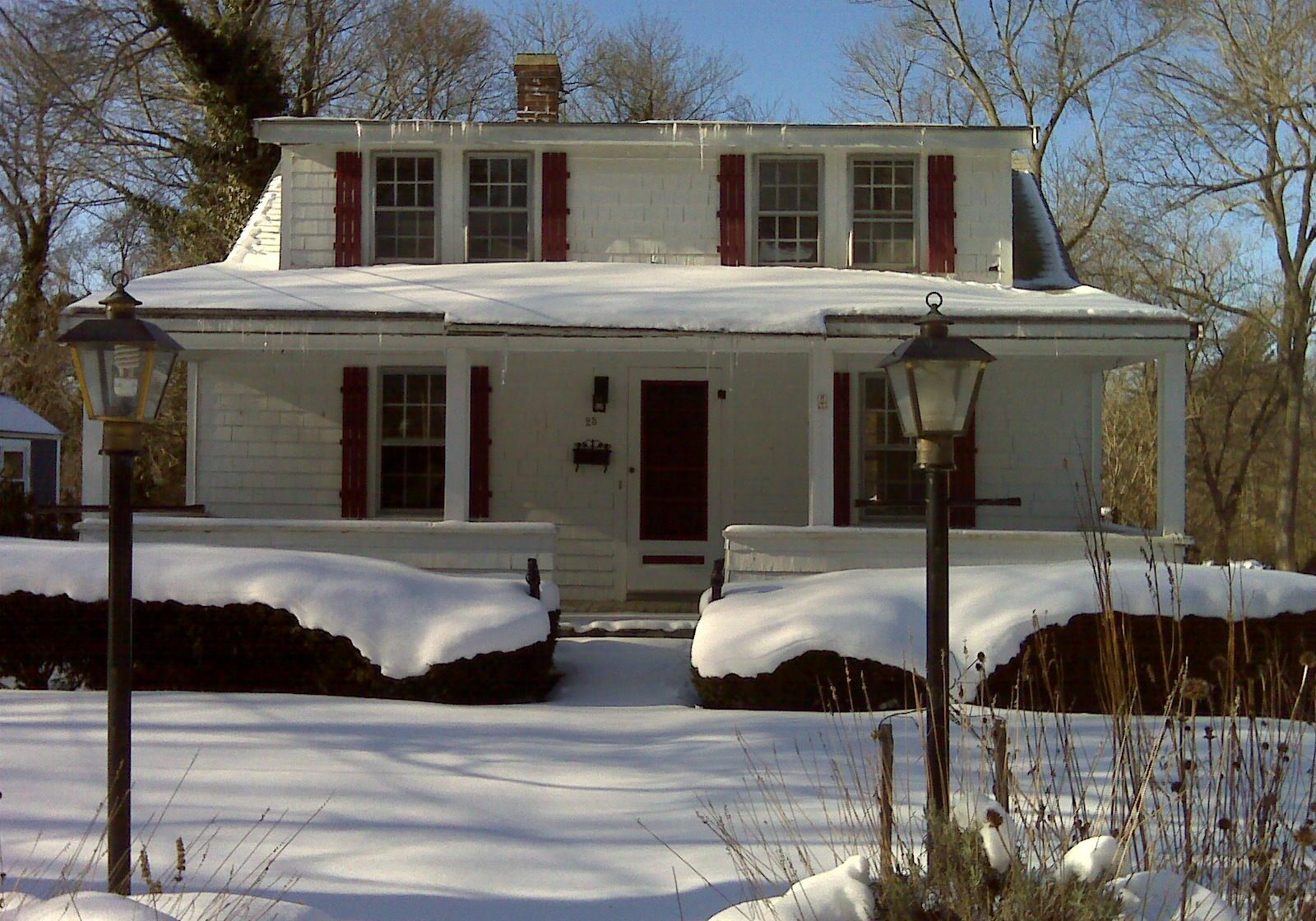 Cape with Porch